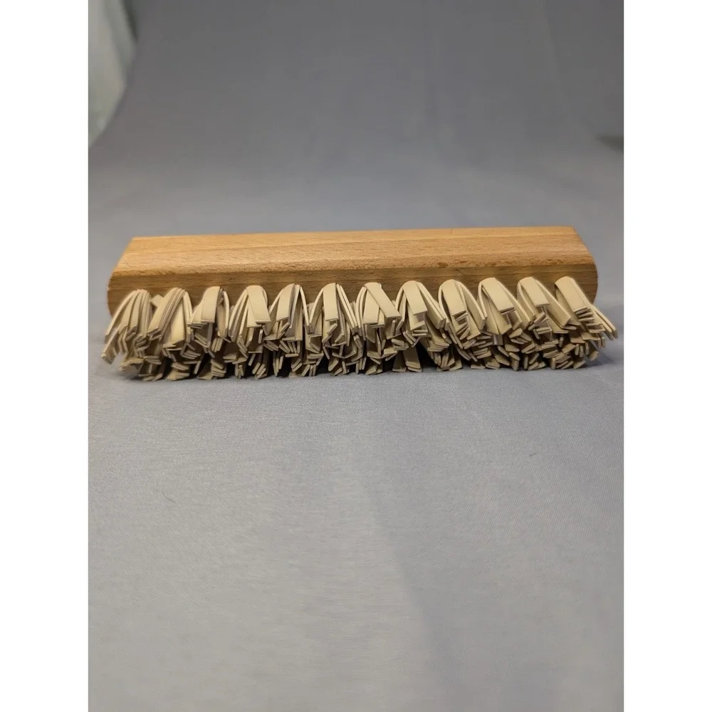 Redecker Natural Lint Brush Oiled Beechwood 7-1/4
